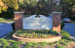Beverly Woods Sign